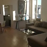 5&5 Rooftop Bed and breakfast 3*