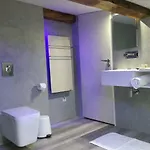 5&5 Rooftop Bed and breakfast 3*