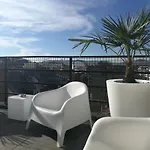 5&5 Rooftop 3*