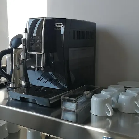 5&5 Rooftop Bed & Breakfast