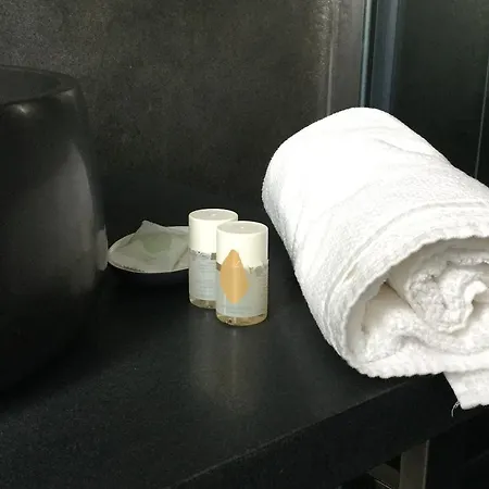 5&5 Rooftop Bed & Breakfast 3*