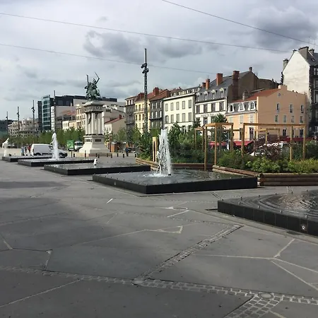 5&5 Rooftop Frühstückspension