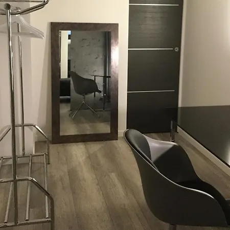 5&5 Rooftop Bed & Breakfast 3*