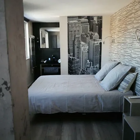 Bed & Breakfast 5&5 Rooftop