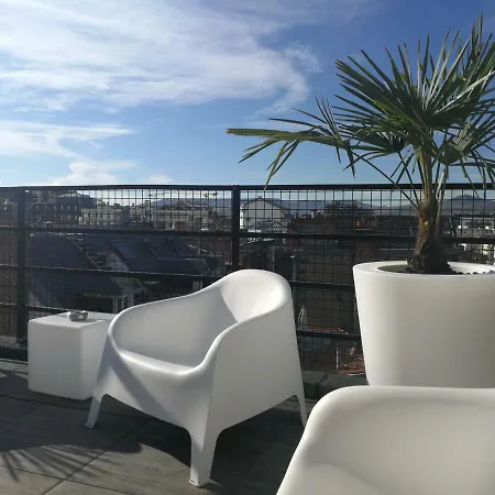 5&5 Rooftop 3*