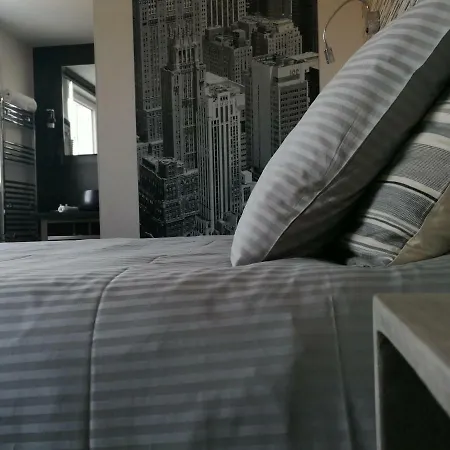 5&5 Rooftop Bed & Breakfast