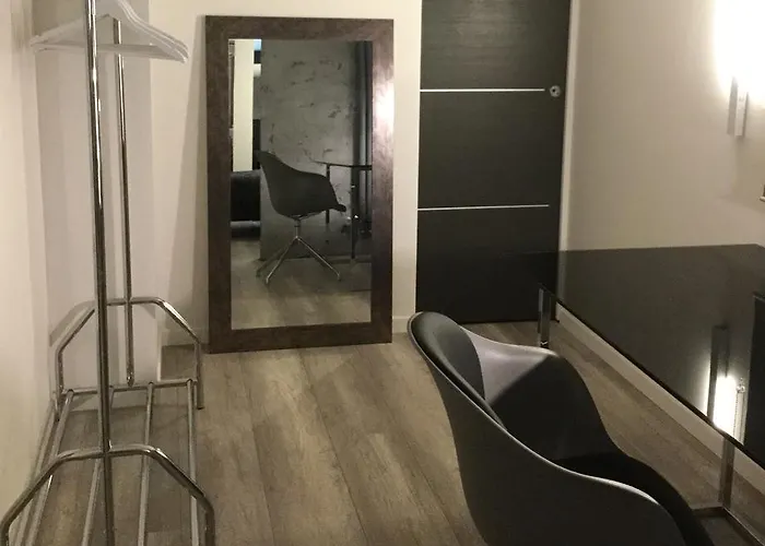 5&5 Rooftop Bed & Breakfast 3*