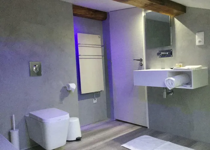 5&5 Rooftop Bed & Breakfast 3*