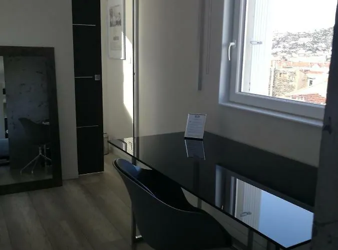 Bed & Breakfast 5&5 Rooftop 3*