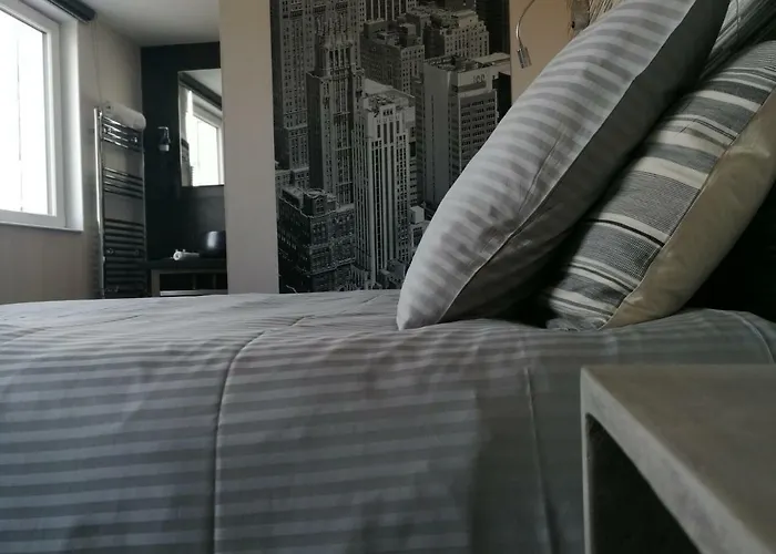 5&5 Rooftop Bed & Breakfast